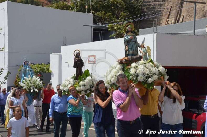 Momento de la procesión de este domingo (Foto TA)